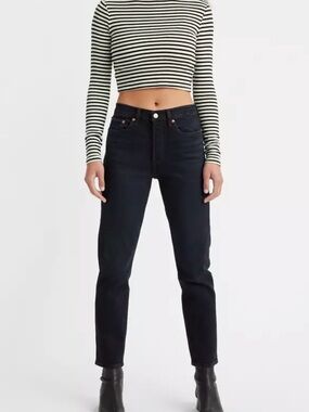 Levi’s Wedgie Icon Ankle Jeans